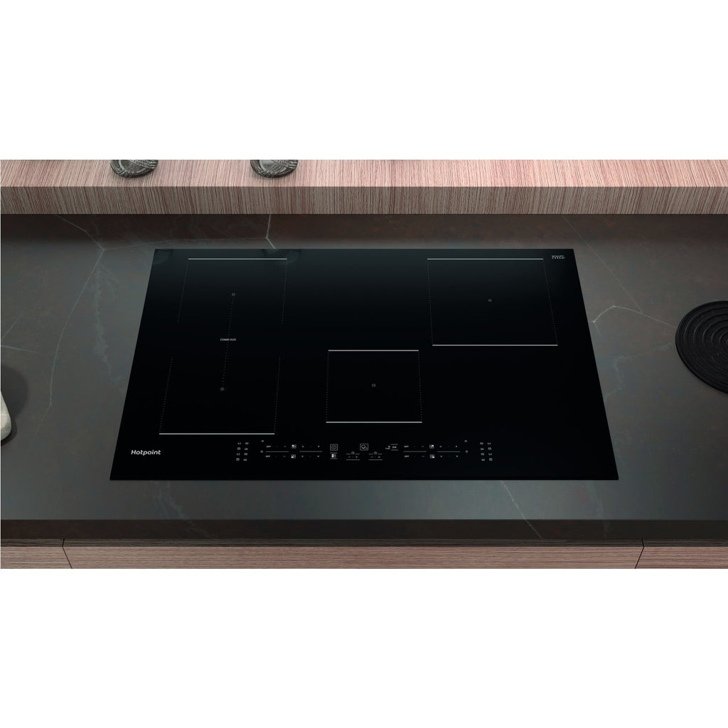 Hotpoint 77cm 4 Zone Induction Hob with CombiDuo