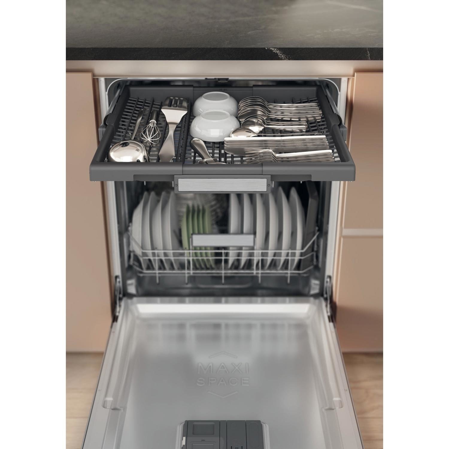 Hotpoint Maxi Space Integrated Dishwasher - C-Rated Black control panel