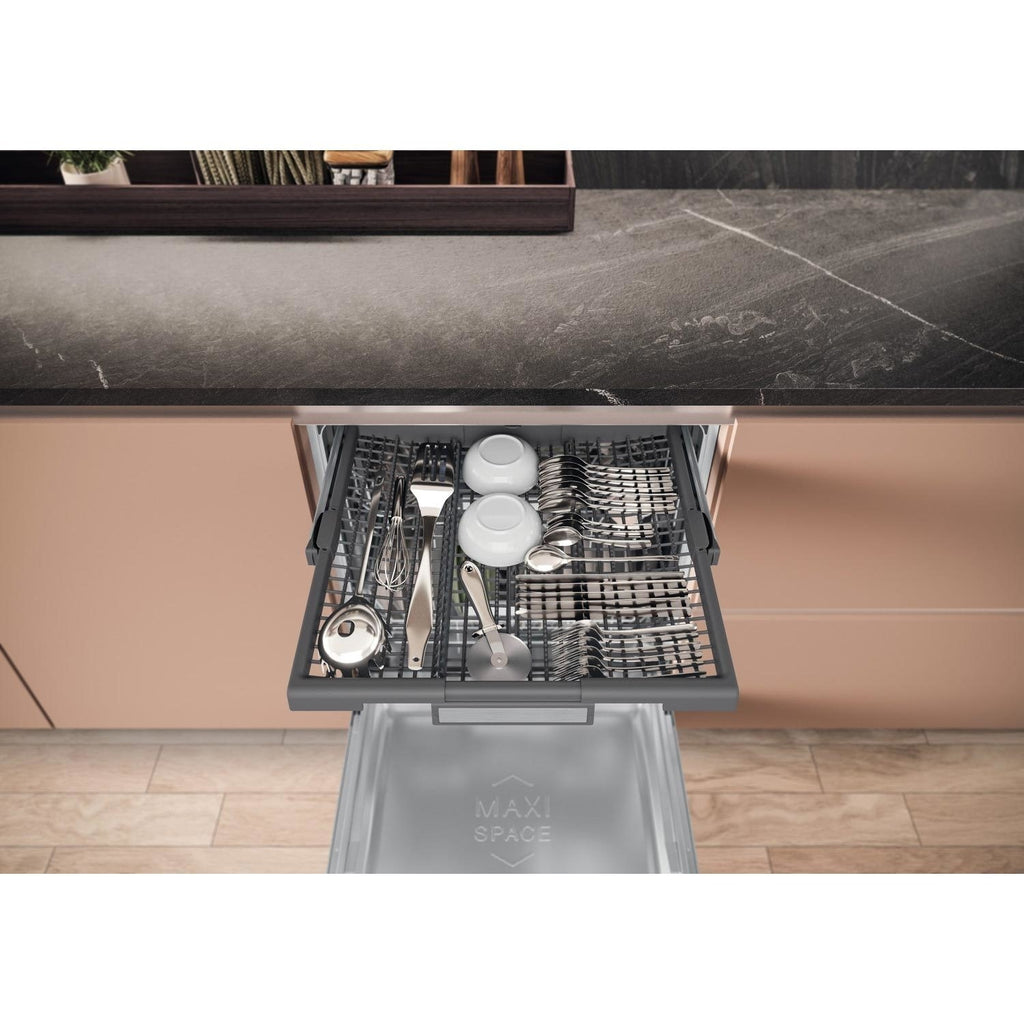Hotpoint Maxi Space Integrated Dishwasher - C-Rated Black control panel