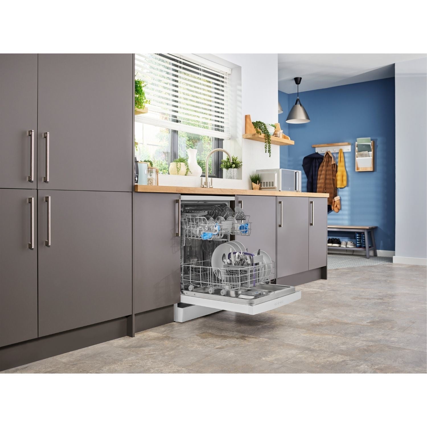 Beko Freestanding Dishwasher – HygieneIntense, D-Rated, White