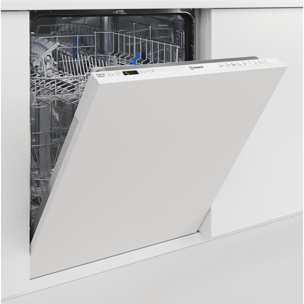 Indesit Push&Go Integrated Dishwasher - White control panel