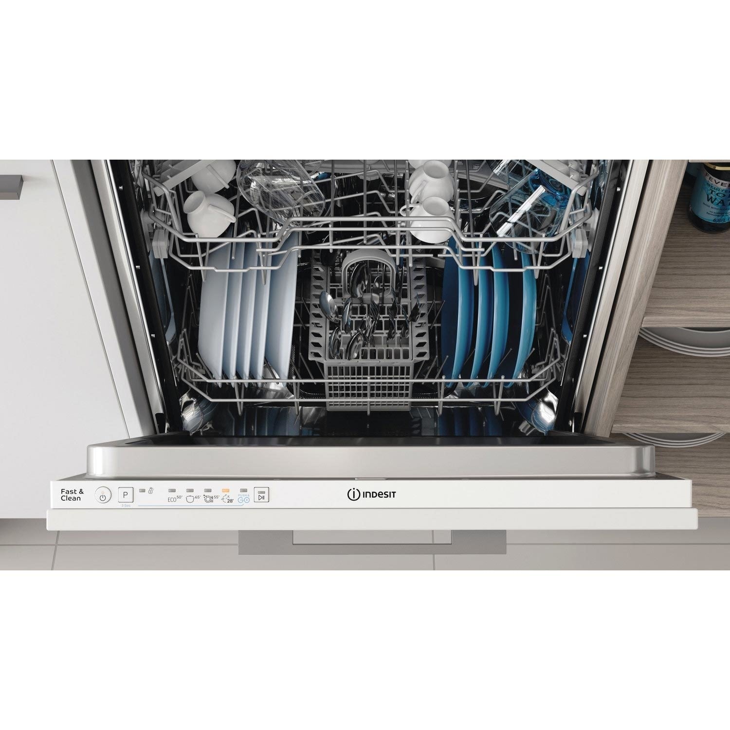Indesit Fast&Clean Integrated Dishwasher - White control panel
