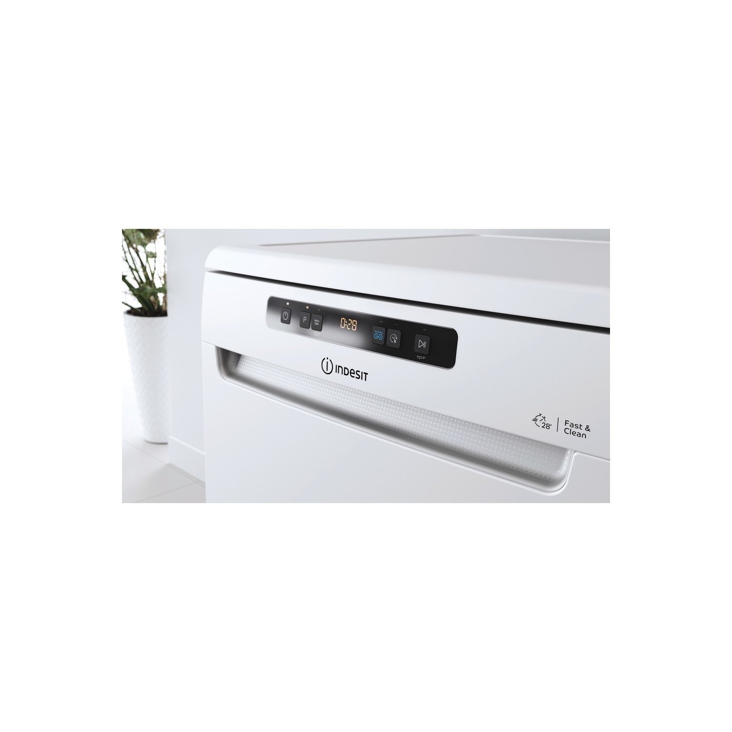 Indesit Fast&Clean Freestanding Dishwasher - D-Rated, White